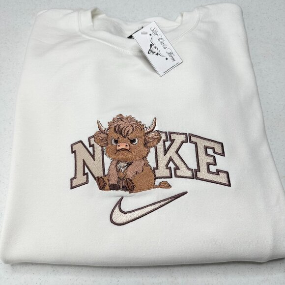 Nike Grumpy Highland Cow Embroidered Unisex Crewneck Sweatshirt - Picture 1 of 11